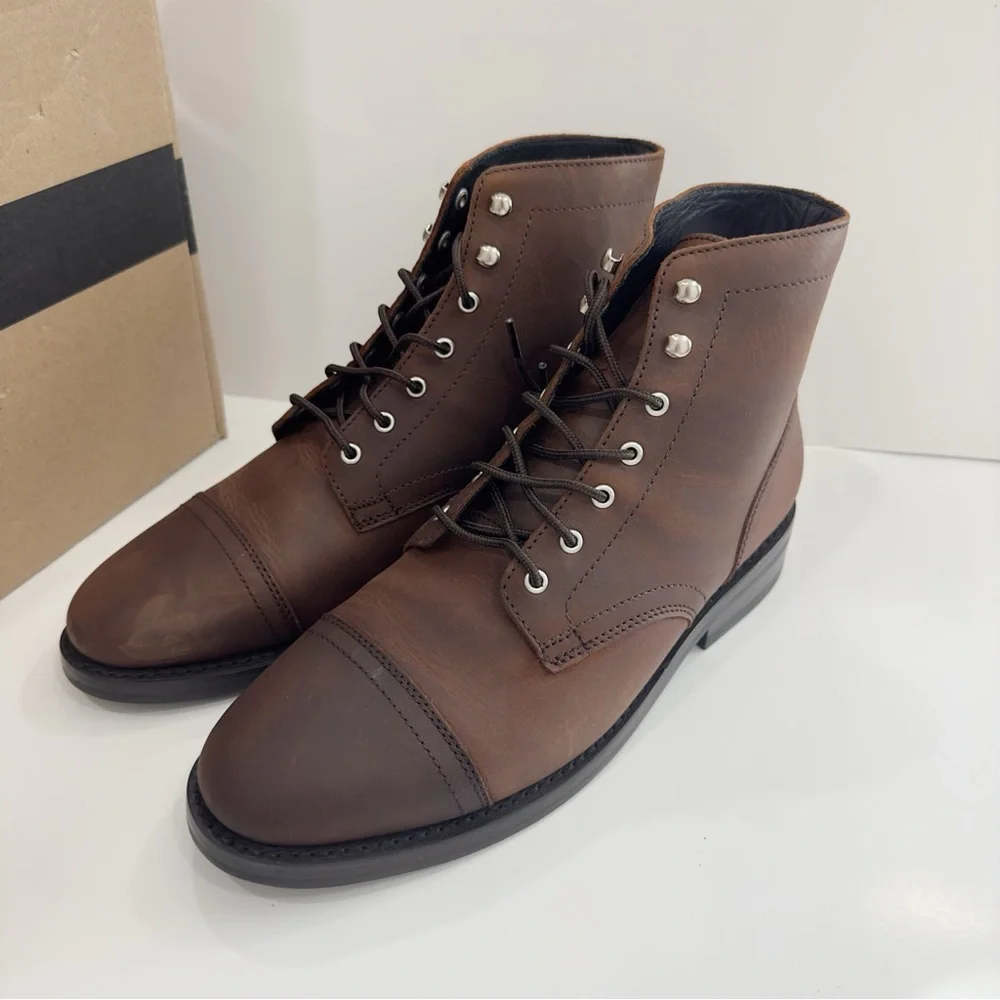 Thursday Boot Company Men's Arizona  Captain Cap Toe Leather Boots - Wide Width